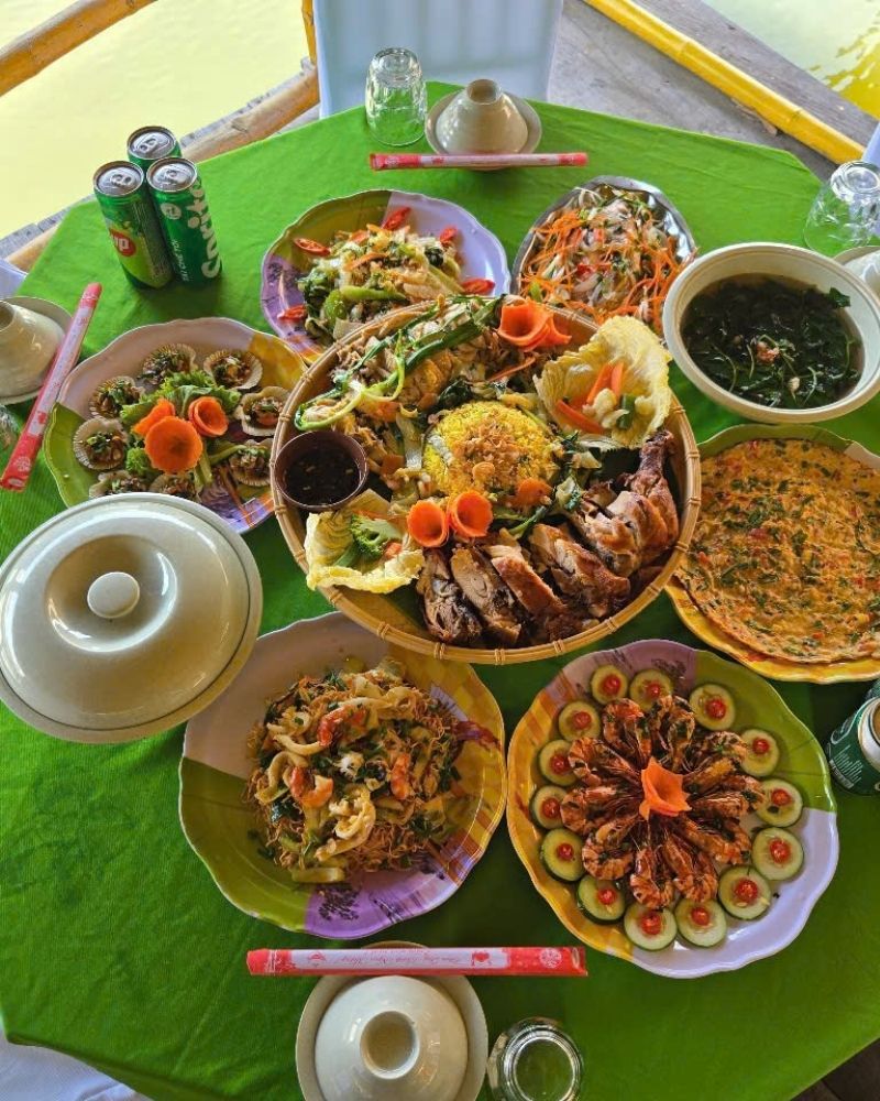 set menu cơm đoàn tại Rừng Dừa Bảy Mẫu Hội An