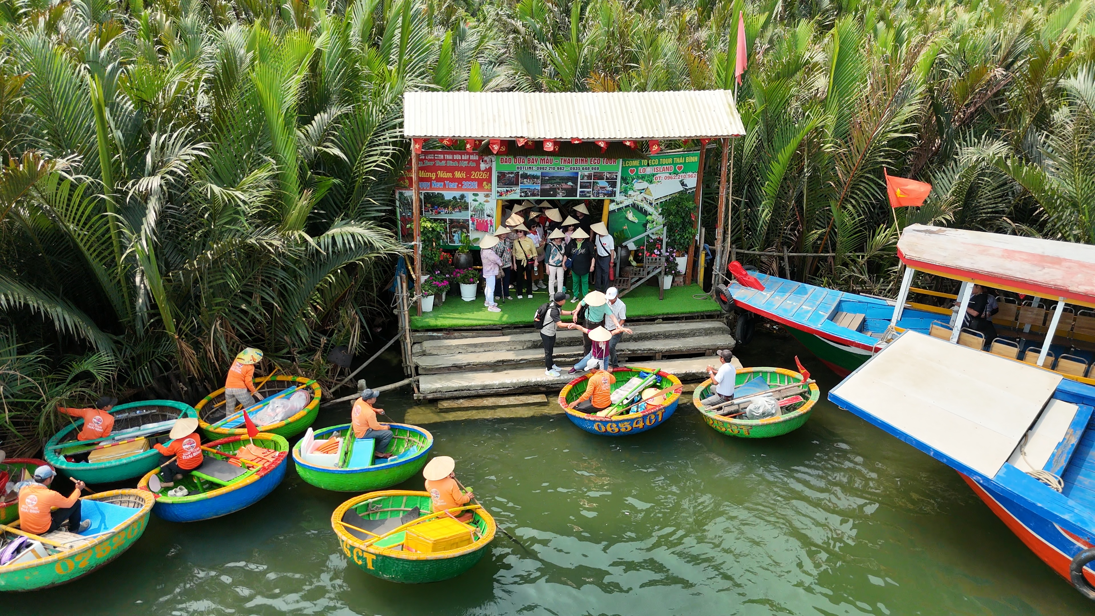 giá thuyền thúng hội an